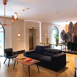 فندق Iliria Boutique